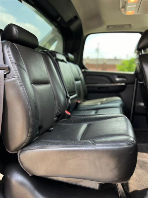 2011 Cadillac Escalade EXT AWD 4dr Luxury, available for sale in Paterson, New Jersey | Speedway Motors LLC. Paterson, New Jersey 2011 Cadillac Escalade EXT AWD 4dr Luxury, available for sale in Paterson, New Jersey | Speedway Motors LLC. Paterson, New Jersey