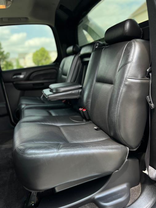 2011 Cadillac Escalade EXT AWD 4dr Luxury, available for sale in Paterson, New Jersey | Speedway Motors LLC. Paterson, New Jersey 2011 Cadillac Escalade EXT AWD 4dr Luxury, available for sale in Paterson, New Jersey | Speedway Motors LLC. Paterson, New Jersey