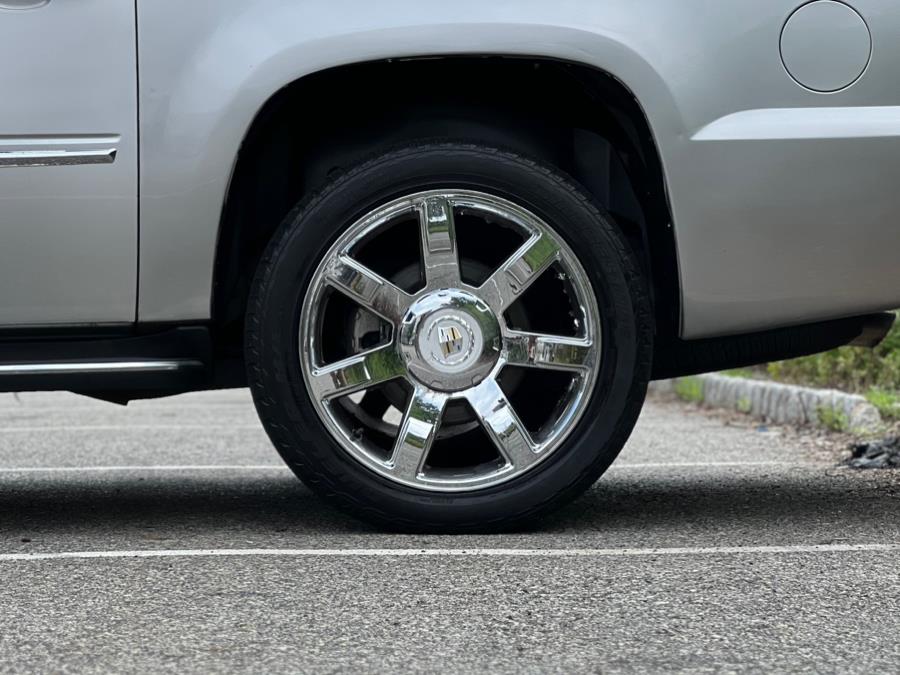 2011 Cadillac Escalade EXT AWD 4dr Luxury, available for sale in Paterson, New Jersey | Speedway Motors LLC. Paterson, New Jersey 2011 Cadillac Escalade EXT AWD 4dr Luxury, available for sale in Paterson, New Jersey | Speedway Motors LLC. Paterson, New Jersey