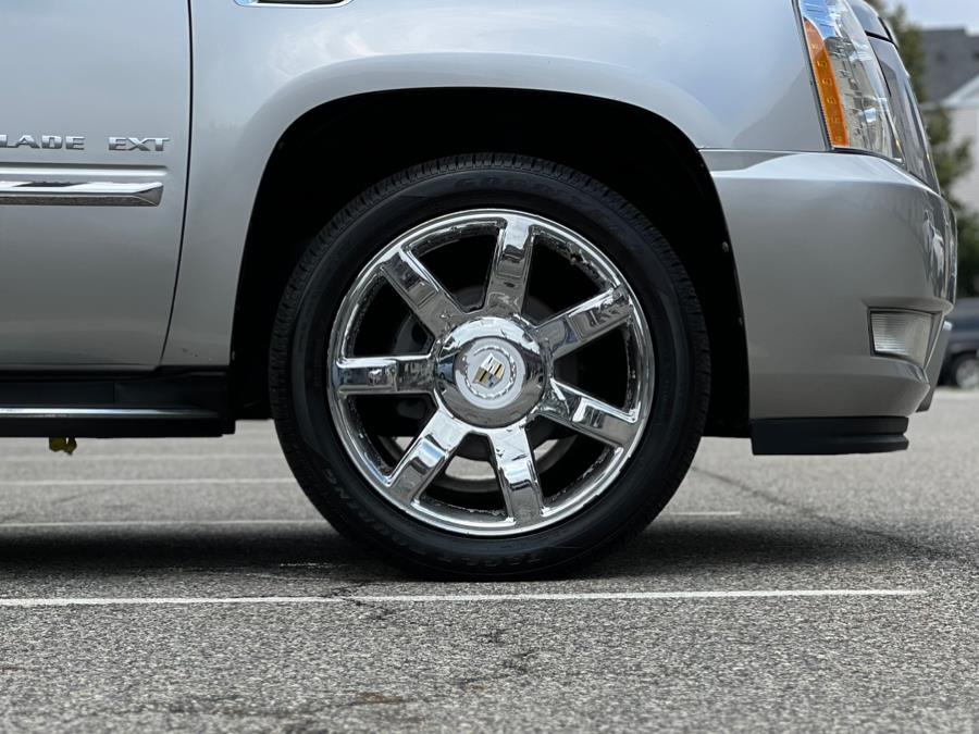 2011 Cadillac Escalade EXT AWD 4dr Luxury, available for sale in Paterson, New Jersey | Speedway Motors LLC. Paterson, New Jersey 2011 Cadillac Escalade EXT AWD 4dr Luxury, available for sale in Paterson, New Jersey | Speedway Motors LLC. Paterson, New Jersey