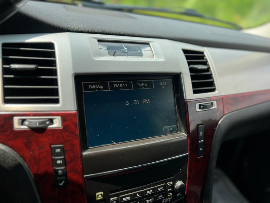 2011 Cadillac Escalade EXT AWD 4dr Luxury, available for sale in Paterson, New Jersey | Speedway Motors LLC. Paterson, New Jersey 2011 Cadillac Escalade EXT AWD 4dr Luxury, available for sale in Paterson, New Jersey | Speedway Motors LLC. Paterson, New Jersey