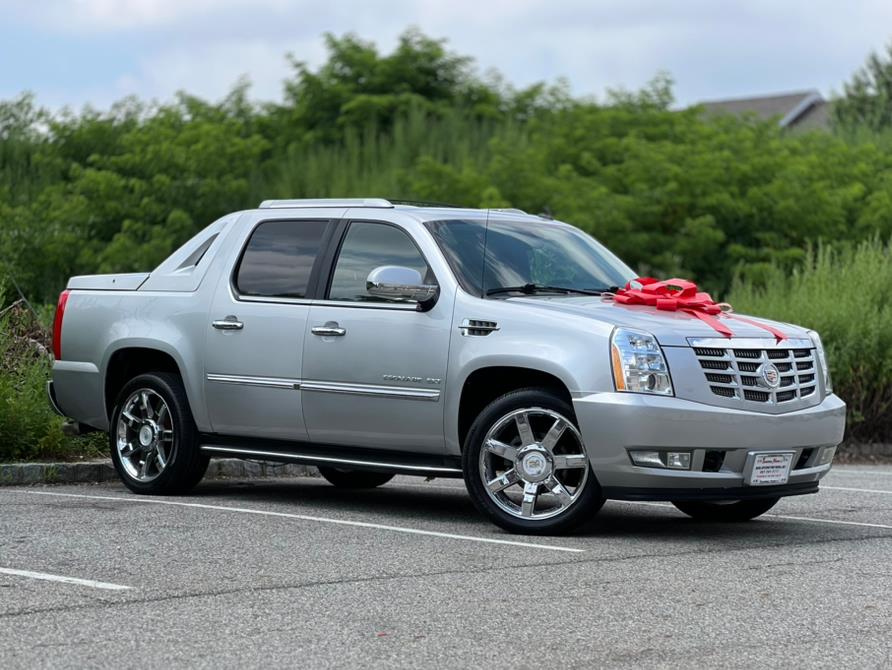 2011 Cadillac Escalade EXT AWD 4dr Luxury, available for sale in Paterson, New Jersey | Speedway Motors LLC. Paterson, New Jersey 2011 Cadillac Escalade EXT AWD 4dr Luxury, available for sale in Paterson, New Jersey | Speedway Motors LLC. Paterson, New Jersey