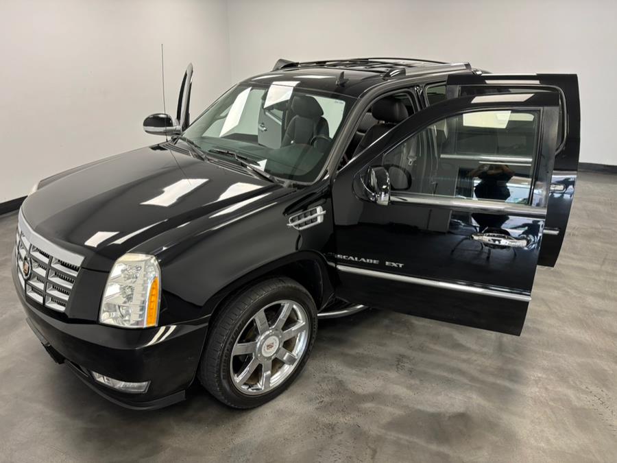 2013 Cadillac Escalade EXT AWD 4dr Luxury, available for sale in Elizabeth, New Jersey | Dream Auto Group. Elizabeth, New Jersey 2013 Cadillac Escalade EXT AWD 4dr Luxury, available for sale in Elizabeth, New Jersey | Dream Auto Group. Elizabeth, New Jersey