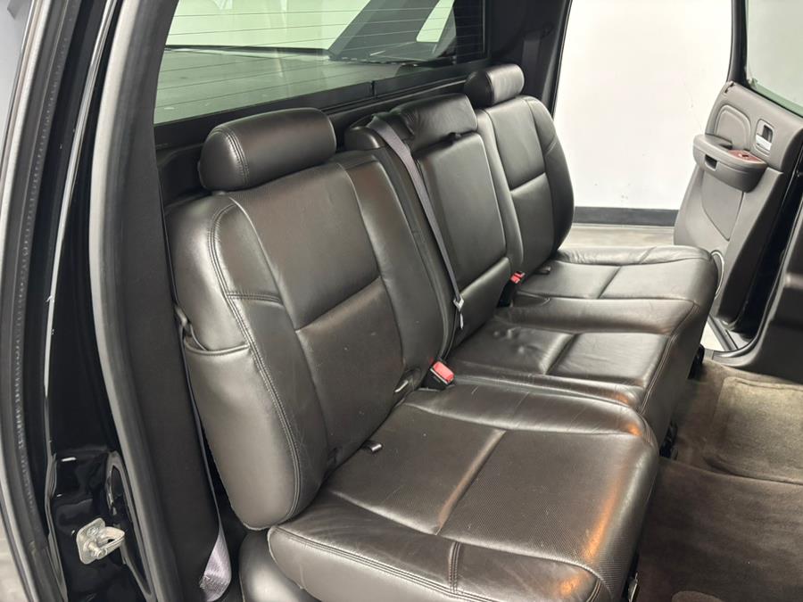2013 Cadillac Escalade EXT AWD 4dr Luxury, available for sale in Elizabeth, New Jersey | Dream Auto Group. Elizabeth, New Jersey 2013 Cadillac Escalade EXT AWD 4dr Luxury, available for sale in Elizabeth, New Jersey | Dream Auto Group. Elizabeth, New Jersey
