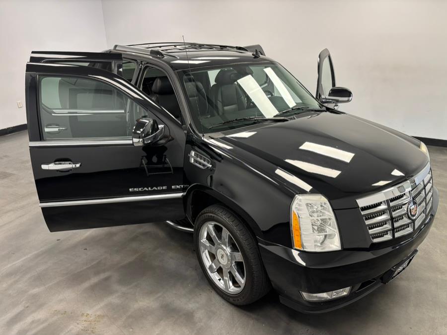 2013 Cadillac Escalade EXT AWD 4dr Luxury, available for sale in Elizabeth, New Jersey | Dream Auto Group. Elizabeth, New Jersey 2013 Cadillac Escalade EXT AWD 4dr Luxury, available for sale in Elizabeth, New Jersey | Dream Auto Group. Elizabeth, New Jersey