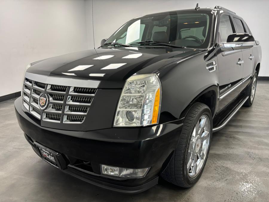 2013 Cadillac Escalade EXT AWD 4dr Luxury, available for sale in Elizabeth, New Jersey | Dream Auto Group. Elizabeth, New Jersey 2013 Cadillac Escalade EXT AWD 4dr Luxury, available for sale in Elizabeth, New Jersey | Dream Auto Group. Elizabeth, New Jersey