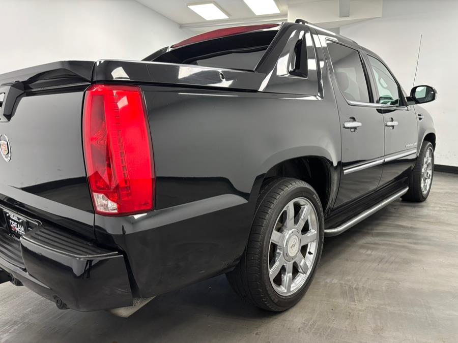 2013 Cadillac Escalade EXT AWD 4dr Luxury, available for sale in Elizabeth, New Jersey | Dream Auto Group. Elizabeth, New Jersey 2013 Cadillac Escalade EXT AWD 4dr Luxury, available for sale in Elizabeth, New Jersey | Dream Auto Group. Elizabeth, New Jersey