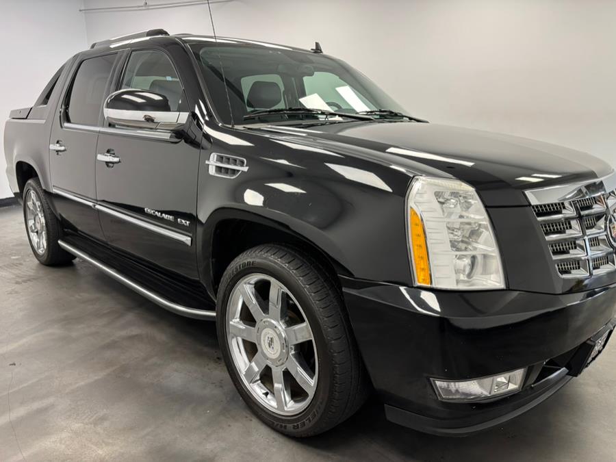 2013 Cadillac Escalade EXT AWD 4dr Luxury, available for sale in Elizabeth, New Jersey | Dream Auto Group. Elizabeth, New Jersey 2013 Cadillac Escalade EXT AWD 4dr Luxury, available for sale in Elizabeth, New Jersey | Dream Auto Group. Elizabeth, New Jersey