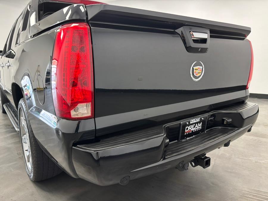 2013 Cadillac Escalade EXT AWD 4dr Luxury, available for sale in Elizabeth, New Jersey | Dream Auto Group. Elizabeth, New Jersey 2013 Cadillac Escalade EXT AWD 4dr Luxury, available for sale in Elizabeth, New Jersey | Dream Auto Group. Elizabeth, New Jersey