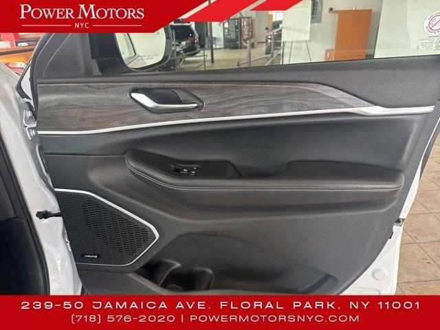 2023 Jeep Grand Cherokee 4xe, available for sale in Floral Park, New York | Shop Auto NY. Floral Park, New York 2023 Jeep Grand Cherokee 4xe, available for sale in Floral Park, New York | Shop Auto NY. Floral Park, New York