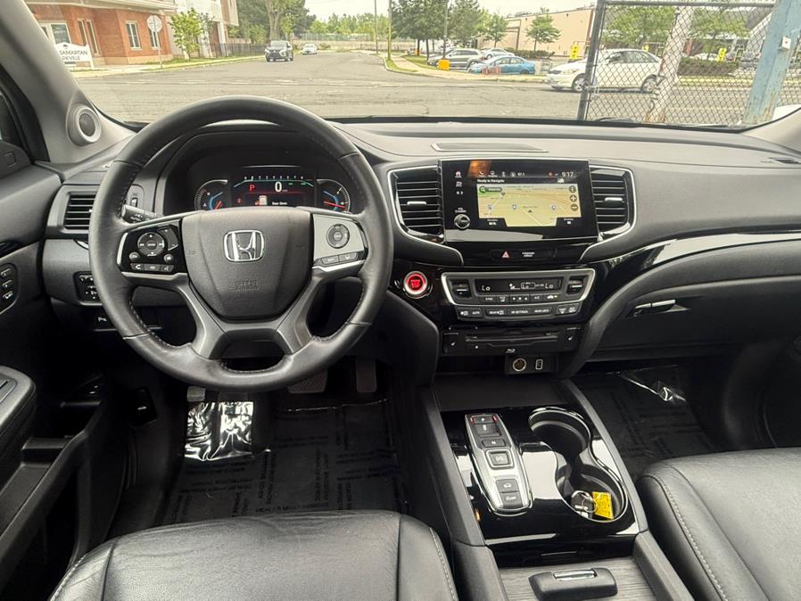 2020 Honda Pilot Touring 8-Passenger AWD, available for sale in Hartford, Connecticut | VEB Auto Sales. Hartford, Connecticut 2020 Honda Pilot Touring 8-Passenger AWD, available for sale in Hartford, Connecticut | VEB Auto Sales. Hartford, Connecticut