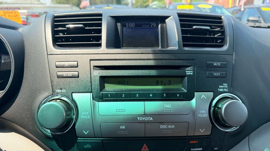 2009 Toyota Highlander Sport SUV 4D, available for sale in Linden, New Jersey | Route 27 Auto Mall. Linden, New Jersey 2009 Toyota Highlander Sport SUV 4D, available for sale in Linden, New Jersey | Route 27 Auto Mall. Linden, New Jersey