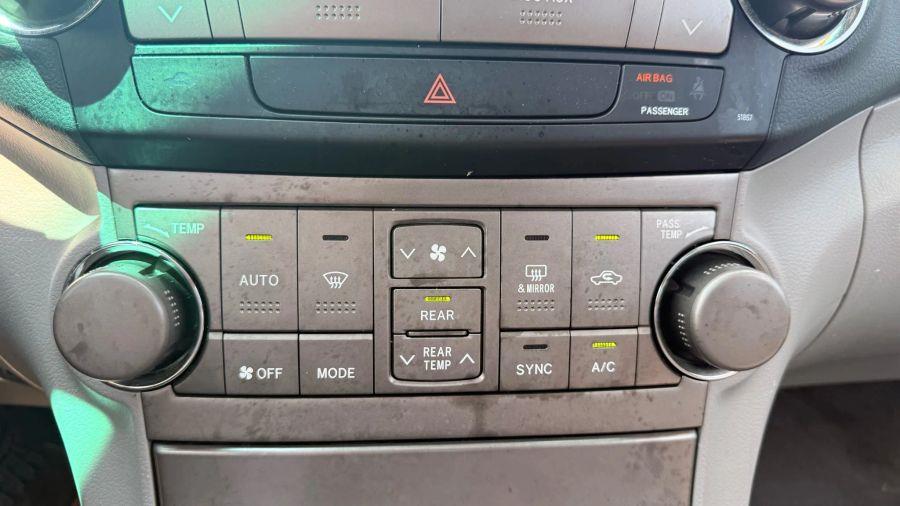 2009 Toyota Highlander Sport SUV 4D, available for sale in Linden, New Jersey | Route 27 Auto Mall. Linden, New Jersey 2009 Toyota Highlander Sport SUV 4D, available for sale in Linden, New Jersey | Route 27 Auto Mall. Linden, New Jersey