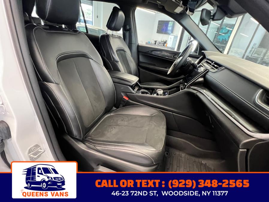 2023 Jeep Grand Cherokee Altitude 4x4, available for sale in Woodside, New York | Queens Vans LLC. Woodside, New York 2023 Jeep Grand Cherokee Altitude 4x4, available for sale in Woodside, New York | Queens Vans LLC. Woodside, New York