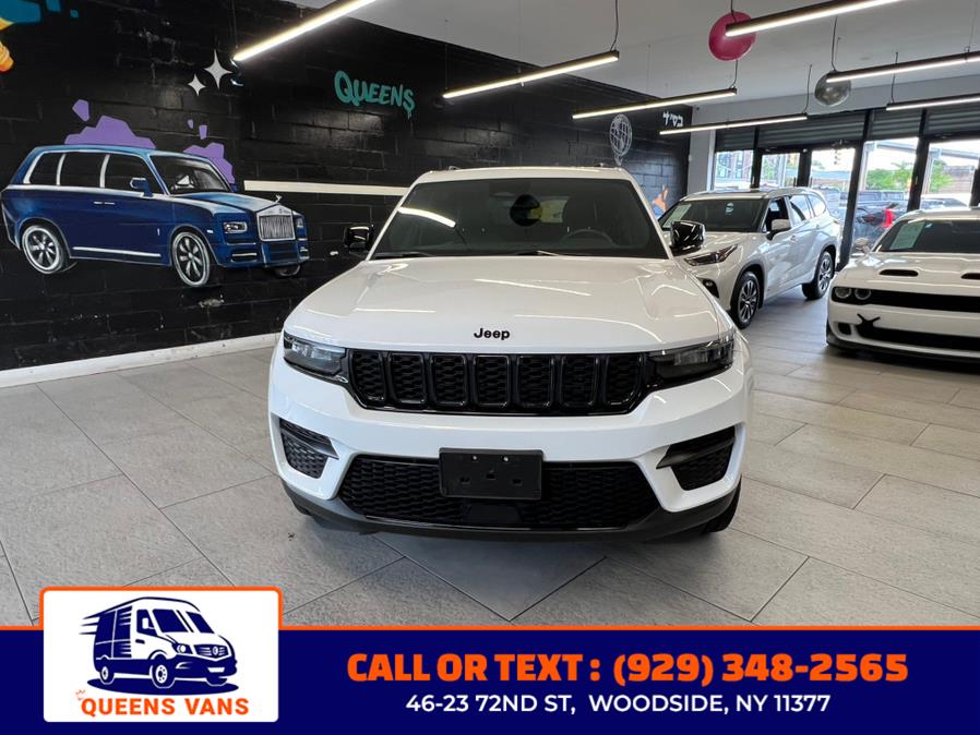2023 Jeep Grand Cherokee Altitude 4x4, available for sale in Woodside, New York | Queens Vans LLC. Woodside, New York 2023 Jeep Grand Cherokee Altitude 4x4, available for sale in Woodside, New York | Queens Vans LLC. Woodside, New York