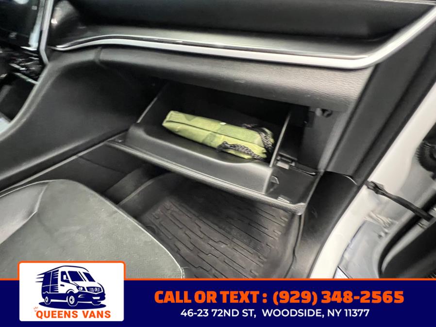 2023 Jeep Grand Cherokee Altitude 4x4, available for sale in Woodside, New York | Queens Vans LLC. Woodside, New York 2023 Jeep Grand Cherokee Altitude 4x4, available for sale in Woodside, New York | Queens Vans LLC. Woodside, New York