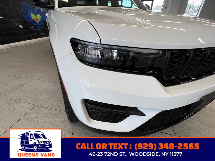 2023 Jeep Grand Cherokee Altitude 4x4, available for sale in Woodside, New York | Queens Vans LLC. Woodside, New York 2023 Jeep Grand Cherokee Altitude 4x4, available for sale in Woodside, New York | Queens Vans LLC. Woodside, New York