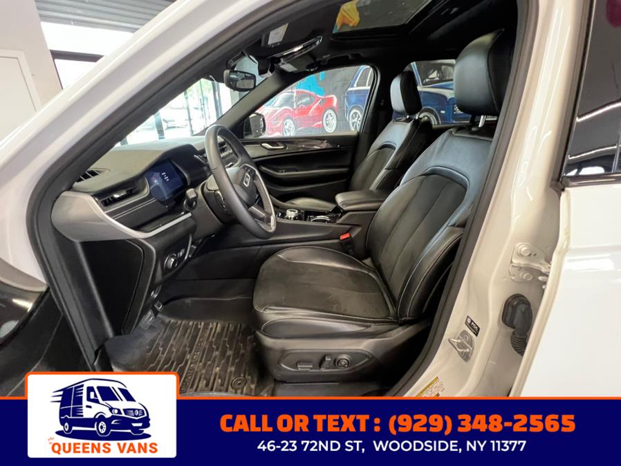 2023 Jeep Grand Cherokee Altitude 4x4, available for sale in Woodside, New York | Queens Vans LLC. Woodside, New York 2023 Jeep Grand Cherokee Altitude 4x4, available for sale in Woodside, New York | Queens Vans LLC. Woodside, New York