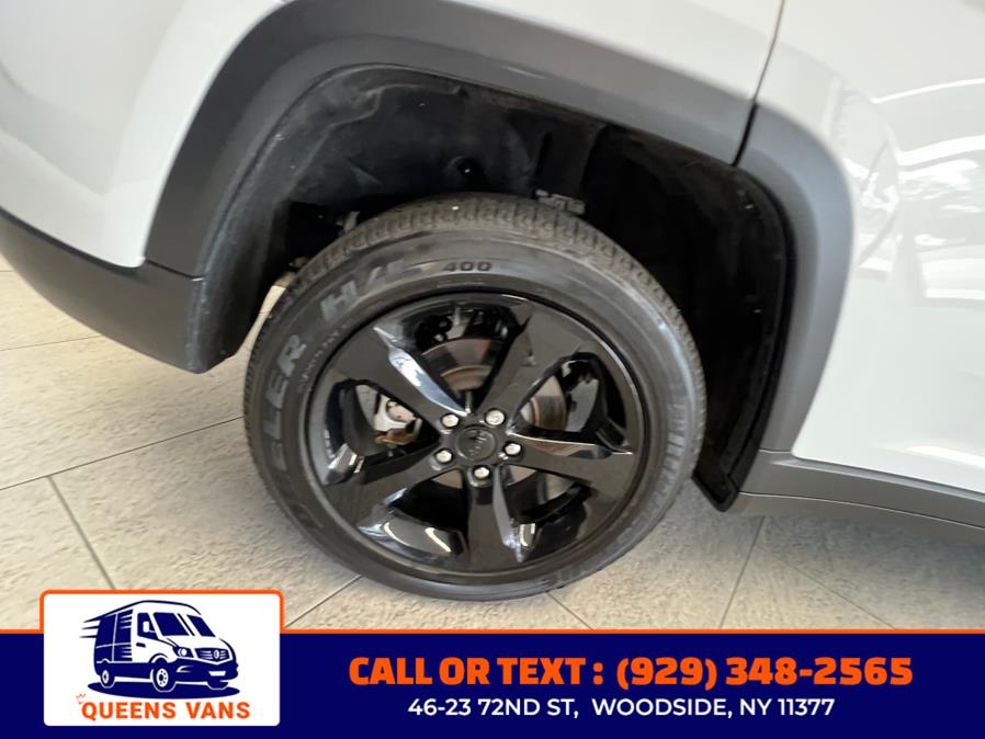 2023 Jeep Grand Cherokee Altitude 4x4, available for sale in Woodside, New York | Queens Vans LLC. Woodside, New York 2023 Jeep Grand Cherokee Altitude 4x4, available for sale in Woodside, New York | Queens Vans LLC. Woodside, New York