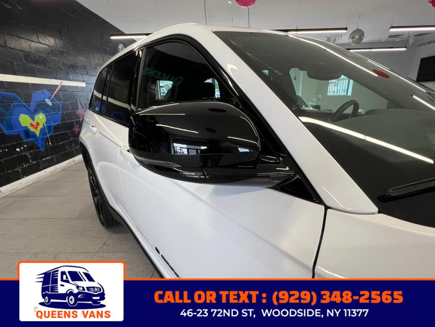 2023 Jeep Grand Cherokee Altitude 4x4, available for sale in Woodside, New York | Queens Vans LLC. Woodside, New York 2023 Jeep Grand Cherokee Altitude 4x4, available for sale in Woodside, New York | Queens Vans LLC. Woodside, New York
