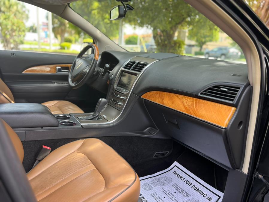2014 Lincoln MKX FWD 4dr, available for sale in Hialeah, Florida | The Palm Motors LLC. Hialeah, Florida 2014 Lincoln MKX FWD 4dr, available for sale in Hialeah, Florida | The Palm Motors LLC. Hialeah, Florida