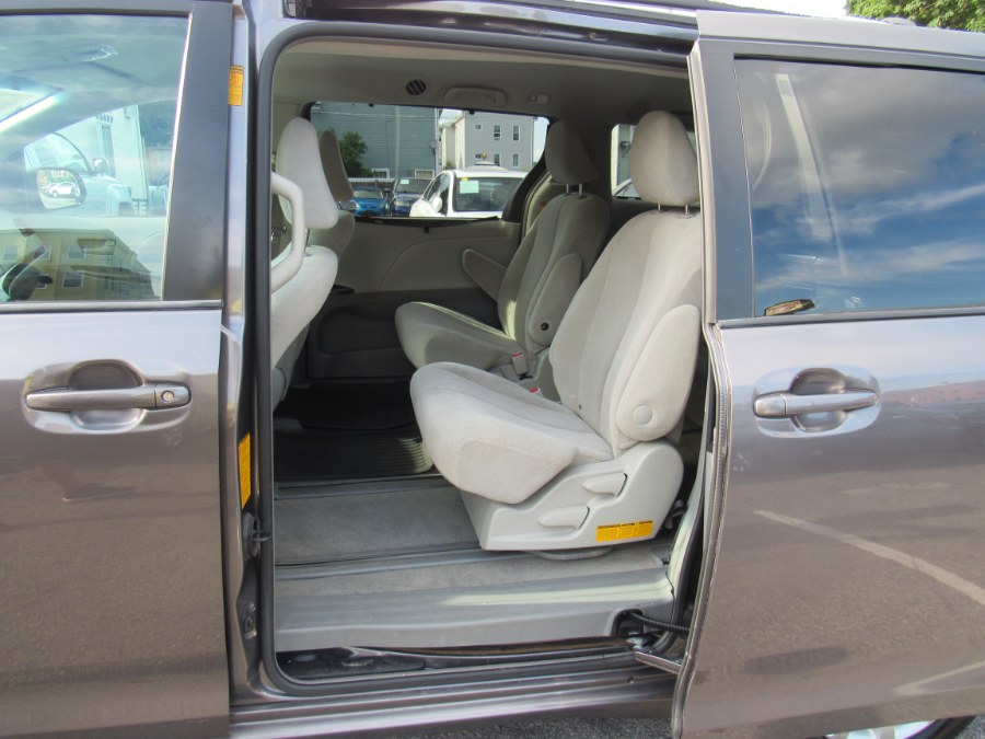 2013 Toyota Sienna LE, available for sale in Worcester, Massachusetts | Hilario's Auto Sales Inc.. Worcester, Massachusetts 2013 Toyota Sienna LE, available for sale in Worcester, Massachusetts | Hilario's Auto Sales Inc.. Worcester, Massachusetts