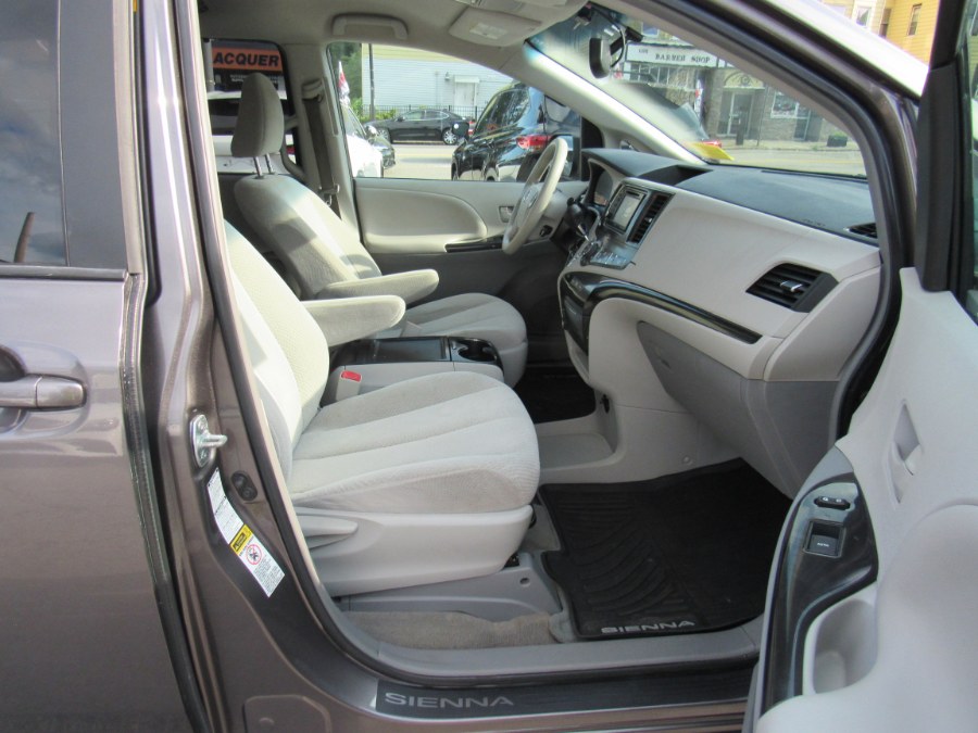 2013 Toyota Sienna LE, available for sale in Worcester, Massachusetts | Hilario's Auto Sales Inc.. Worcester, Massachusetts 2013 Toyota Sienna LE, available for sale in Worcester, Massachusetts | Hilario's Auto Sales Inc.. Worcester, Massachusetts