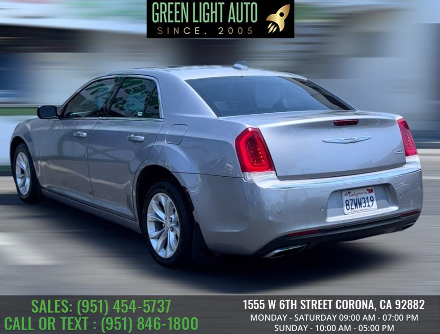 2016 Chrysler 300 4dr Sdn Limited RWD, available for sale in Corona, California | Green Light Auto. Corona, California 2016 Chrysler 300 4dr Sdn Limited RWD, available for sale in Corona, California | Green Light Auto. Corona, California