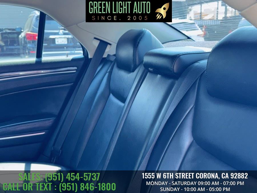 2016 Chrysler 300 4dr Sdn Limited RWD, available for sale in Corona, California | Green Light Auto. Corona, California 2016 Chrysler 300 4dr Sdn Limited RWD, available for sale in Corona, California | Green Light Auto. Corona, California