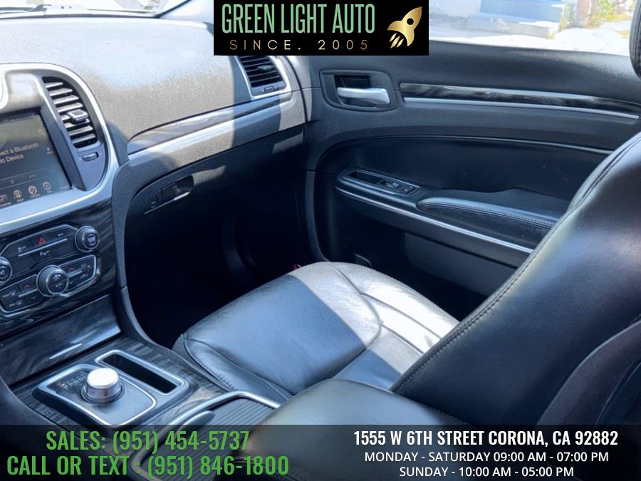 2016 Chrysler 300 4dr Sdn Limited RWD, available for sale in Corona, California | Green Light Auto. Corona, California 2016 Chrysler 300 4dr Sdn Limited RWD, available for sale in Corona, California | Green Light Auto. Corona, California