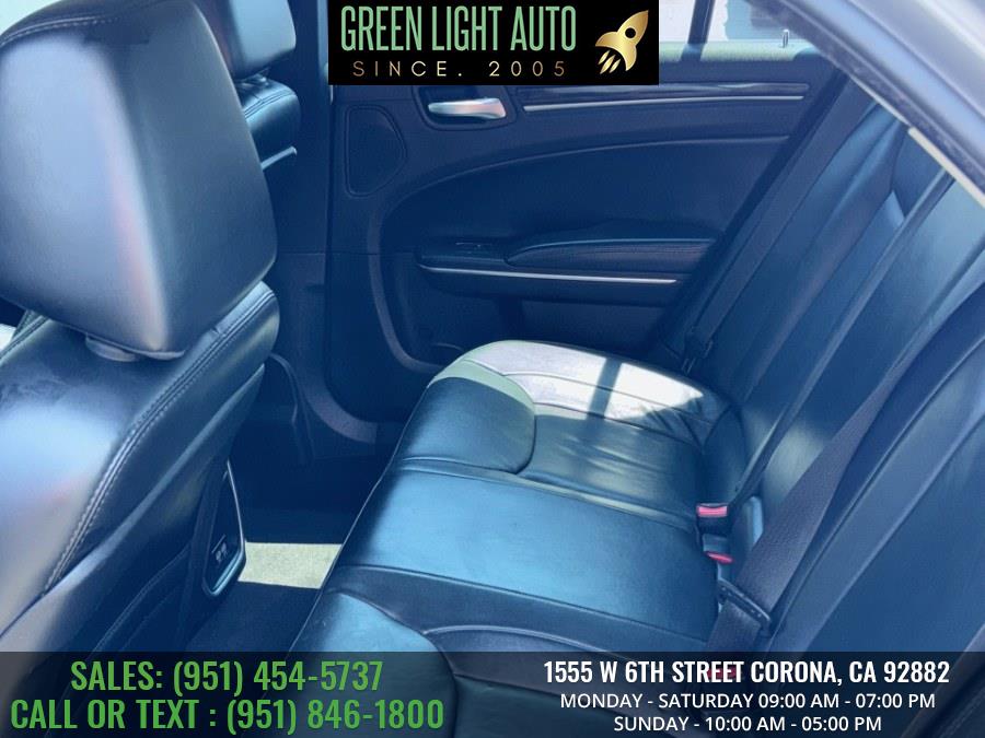 2016 Chrysler 300 4dr Sdn Limited RWD, available for sale in Corona, California | Green Light Auto. Corona, California 2016 Chrysler 300 4dr Sdn Limited RWD, available for sale in Corona, California | Green Light Auto. Corona, California