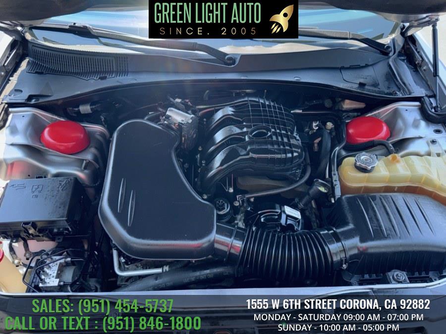 2016 Chrysler 300 4dr Sdn Limited RWD, available for sale in Corona, California | Green Light Auto. Corona, California 2016 Chrysler 300 4dr Sdn Limited RWD, available for sale in Corona, California | Green Light Auto. Corona, California