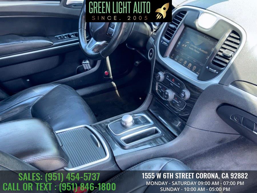 2016 Chrysler 300 4dr Sdn Limited RWD, available for sale in Corona, California | Green Light Auto. Corona, California 2016 Chrysler 300 4dr Sdn Limited RWD, available for sale in Corona, California | Green Light Auto. Corona, California