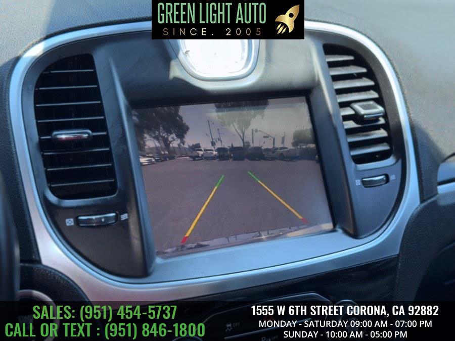 2016 Chrysler 300 4dr Sdn Limited RWD, available for sale in Corona, California | Green Light Auto. Corona, California 2016 Chrysler 300 4dr Sdn Limited RWD, available for sale in Corona, California | Green Light Auto. Corona, California