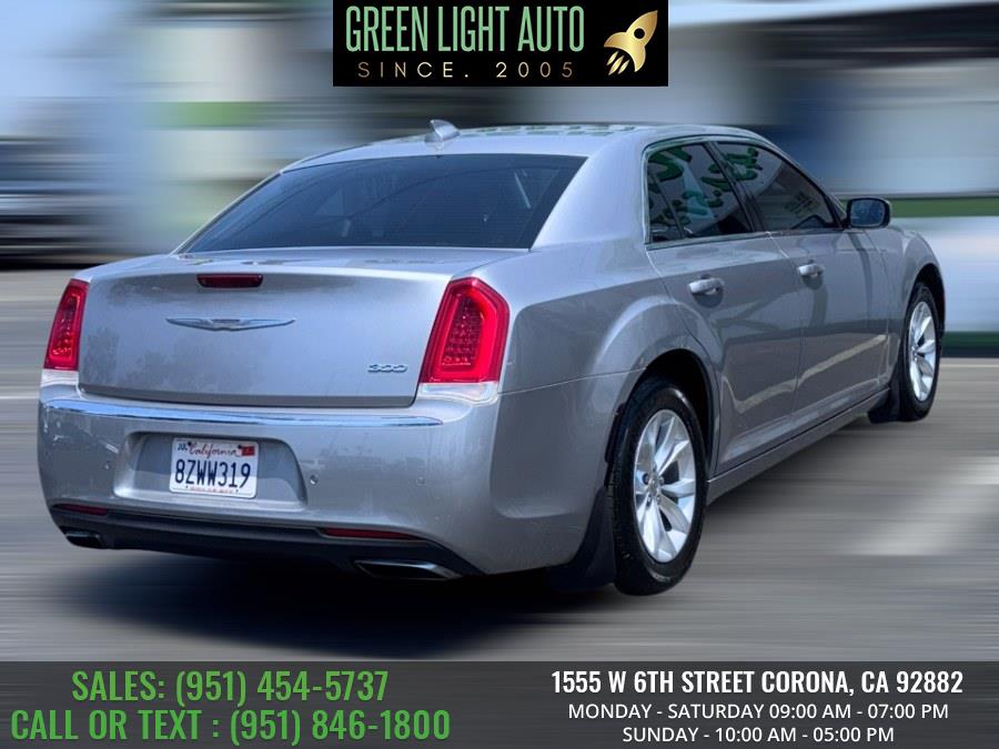 2016 Chrysler 300 4dr Sdn Limited RWD, available for sale in Corona, California | Green Light Auto. Corona, California 2016 Chrysler 300 4dr Sdn Limited RWD, available for sale in Corona, California | Green Light Auto. Corona, California