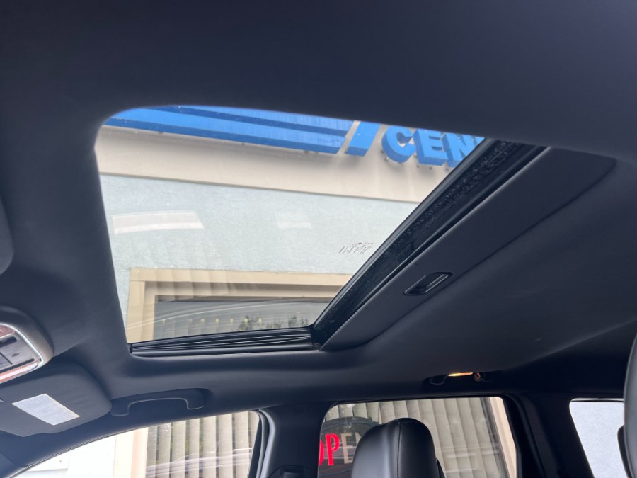 2015 Jeep Grand Cherokee 4WD 4dr Limited, available for sale in Bristol, Connecticut | Bristol Auto Center LLC. Bristol, Connecticut 2015 Jeep Grand Cherokee 4WD 4dr Limited, available for sale in Bristol, Connecticut | Bristol Auto Center LLC. Bristol, Connecticut