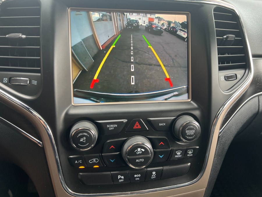 2015 Jeep Grand Cherokee 4WD 4dr Limited, available for sale in Bristol, Connecticut | Bristol Auto Center LLC. Bristol, Connecticut 2015 Jeep Grand Cherokee 4WD 4dr Limited, available for sale in Bristol, Connecticut | Bristol Auto Center LLC. Bristol, Connecticut