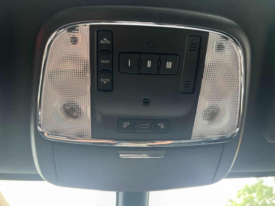 2015 Jeep Grand Cherokee 4WD 4dr Limited, available for sale in Bristol, Connecticut | Bristol Auto Center LLC. Bristol, Connecticut 2015 Jeep Grand Cherokee 4WD 4dr Limited, available for sale in Bristol, Connecticut | Bristol Auto Center LLC. Bristol, Connecticut