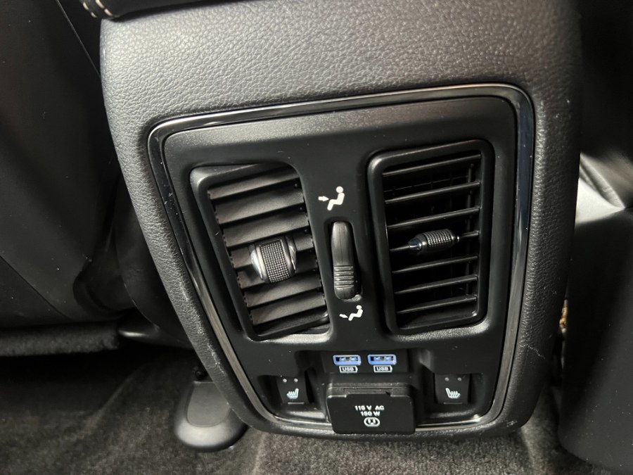 2015 Jeep Grand Cherokee 4WD 4dr Limited, available for sale in Bristol, Connecticut | Bristol Auto Center LLC. Bristol, Connecticut 2015 Jeep Grand Cherokee 4WD 4dr Limited, available for sale in Bristol, Connecticut | Bristol Auto Center LLC. Bristol, Connecticut