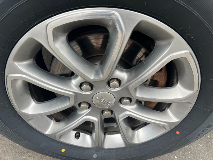 2015 Jeep Grand Cherokee 4WD 4dr Limited, available for sale in Bristol, Connecticut | Bristol Auto Center LLC. Bristol, Connecticut 2015 Jeep Grand Cherokee 4WD 4dr Limited, available for sale in Bristol, Connecticut | Bristol Auto Center LLC. Bristol, Connecticut
