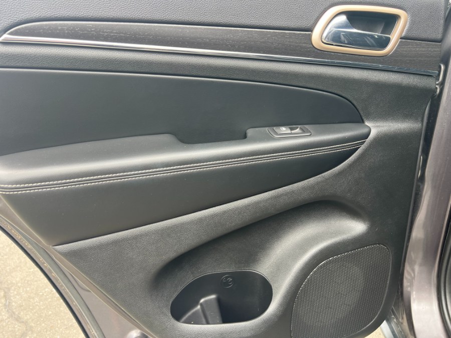 2015 Jeep Grand Cherokee 4WD 4dr Limited, available for sale in Bristol, Connecticut | Bristol Auto Center LLC. Bristol, Connecticut 2015 Jeep Grand Cherokee 4WD 4dr Limited, available for sale in Bristol, Connecticut | Bristol Auto Center LLC. Bristol, Connecticut