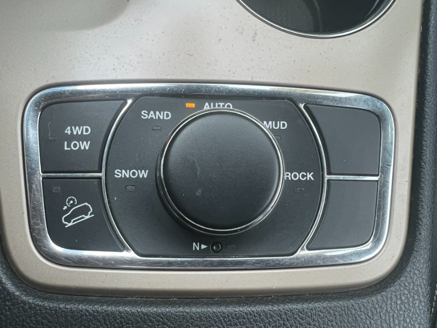 2015 Jeep Grand Cherokee 4WD 4dr Limited, available for sale in Bristol, Connecticut | Bristol Auto Center LLC. Bristol, Connecticut 2015 Jeep Grand Cherokee 4WD 4dr Limited, available for sale in Bristol, Connecticut | Bristol Auto Center LLC. Bristol, Connecticut