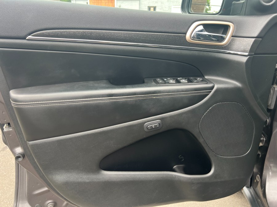2015 Jeep Grand Cherokee 4WD 4dr Limited, available for sale in Bristol, Connecticut | Bristol Auto Center LLC. Bristol, Connecticut 2015 Jeep Grand Cherokee 4WD 4dr Limited, available for sale in Bristol, Connecticut | Bristol Auto Center LLC. Bristol, Connecticut