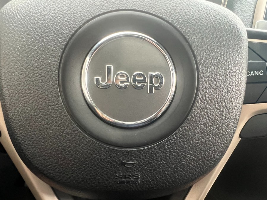 2015 Jeep Grand Cherokee 4WD 4dr Limited, available for sale in Bristol, Connecticut | Bristol Auto Center LLC. Bristol, Connecticut 2015 Jeep Grand Cherokee 4WD 4dr Limited, available for sale in Bristol, Connecticut | Bristol Auto Center LLC. Bristol, Connecticut