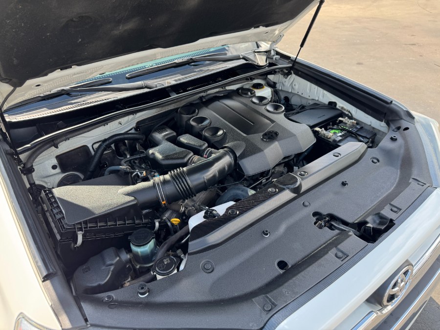 2015 Toyota 4Runner 4WD 4dr V6 Limited (Natl), available for sale in Ortonville, Michigan | Marsh Auto Sales LLC. Ortonville, Michigan 2015 Toyota 4Runner 4WD 4dr V6 Limited (Natl), available for sale in Ortonville, Michigan | Marsh Auto Sales LLC. Ortonville, Michigan