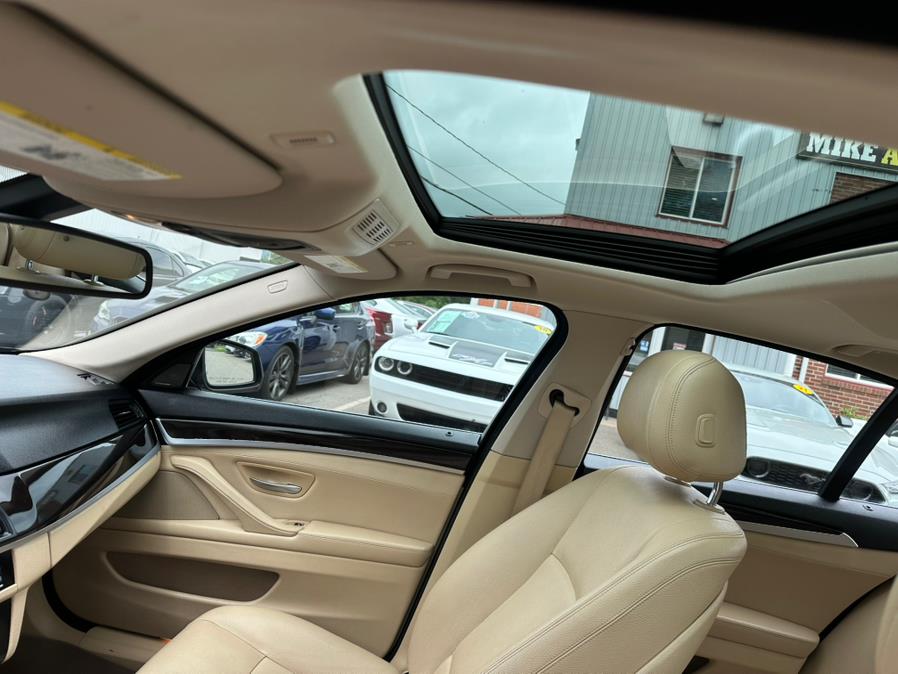 2014 BMW 5 Series 4dr Sdn 528i xDrive AWD, available for sale in South Windsor, Connecticut | Mike And Tony Auto Sales, Inc. South Windsor, Connecticut 2014 BMW 5 Series 4dr Sdn 528i xDrive AWD, available for sale in South Windsor, Connecticut | Mike And Tony Auto Sales, Inc. South Windsor, Connecticut