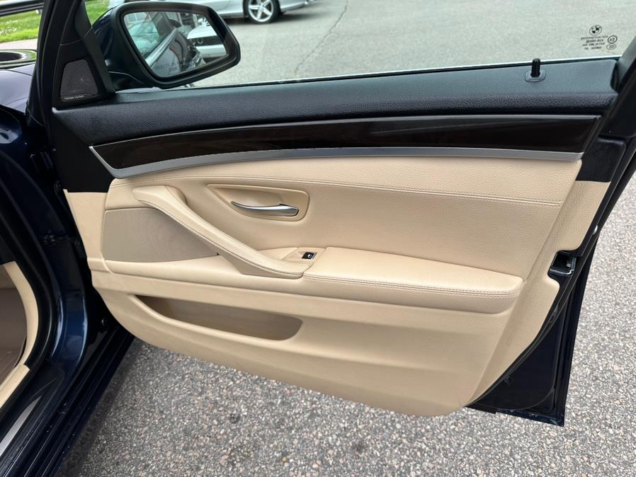 2014 BMW 5 Series 4dr Sdn 528i xDrive AWD, available for sale in South Windsor, Connecticut | Mike And Tony Auto Sales, Inc. South Windsor, Connecticut 2014 BMW 5 Series 4dr Sdn 528i xDrive AWD, available for sale in South Windsor, Connecticut | Mike And Tony Auto Sales, Inc. South Windsor, Connecticut