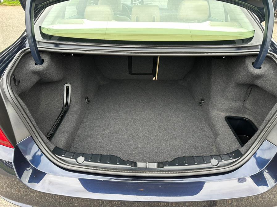 2014 BMW 5 Series 4dr Sdn 528i xDrive AWD, available for sale in South Windsor, Connecticut | Mike And Tony Auto Sales, Inc. South Windsor, Connecticut 2014 BMW 5 Series 4dr Sdn 528i xDrive AWD, available for sale in South Windsor, Connecticut | Mike And Tony Auto Sales, Inc. South Windsor, Connecticut