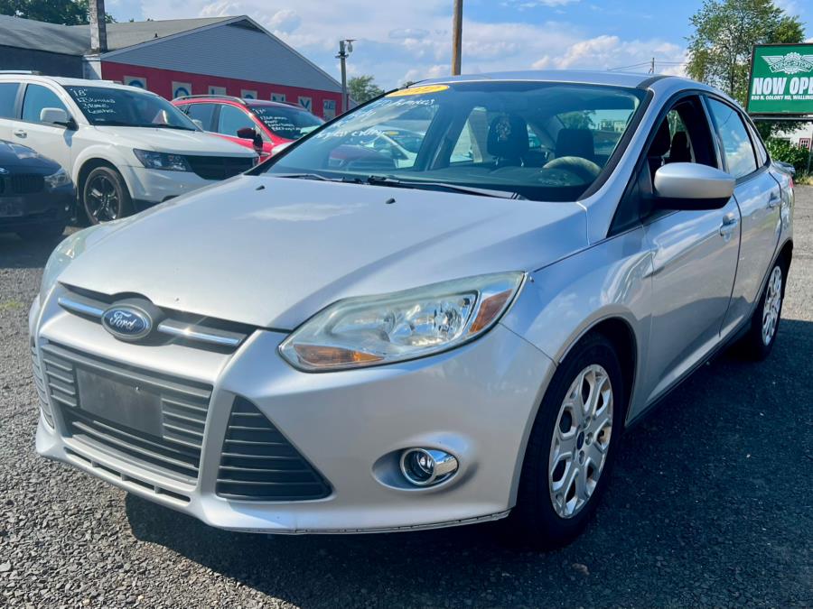 2012 Ford Focus 4dr Sdn SE, available for sale in Wallingford, Connecticut | Wallingford Auto Center LLC. Wallingford, Connecticut 2012 Ford Focus 4dr Sdn SE, available for sale in Wallingford, Connecticut | Wallingford Auto Center LLC. Wallingford, Connecticut