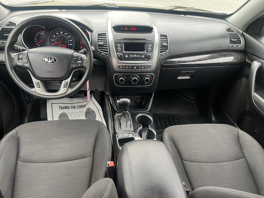 2014 Kia Sorento AWD 4dr V6 LX, available for sale in Swansea, Massachusetts | Gas On The Run. Swansea, Massachusetts 2014 Kia Sorento AWD 4dr V6 LX, available for sale in Swansea, Massachusetts | Gas On The Run. Swansea, Massachusetts